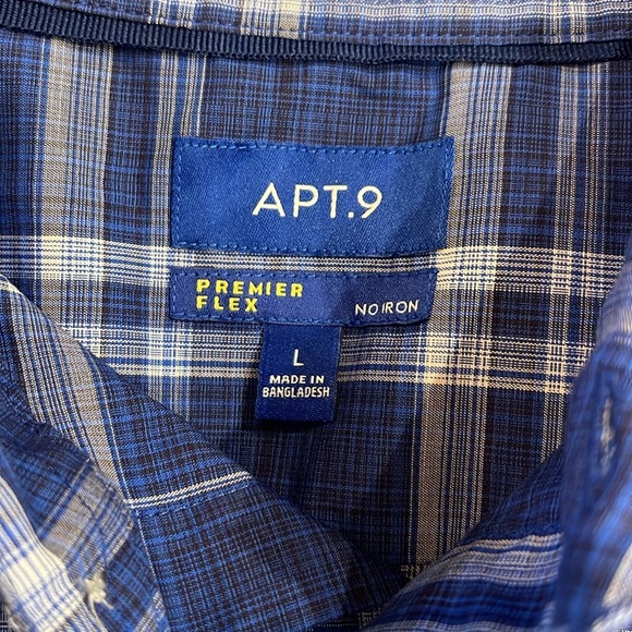 ⭐️Apt. 9 Men’s button down long sleeve dress shirt

⭐️ items - 5 for $20 - Picture 4 of 6
